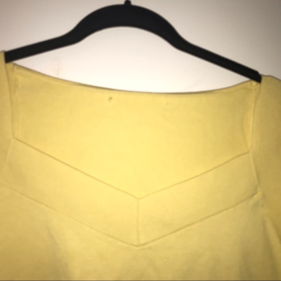Yellow short sleeve sweater size 2X - Picture 2 of 4